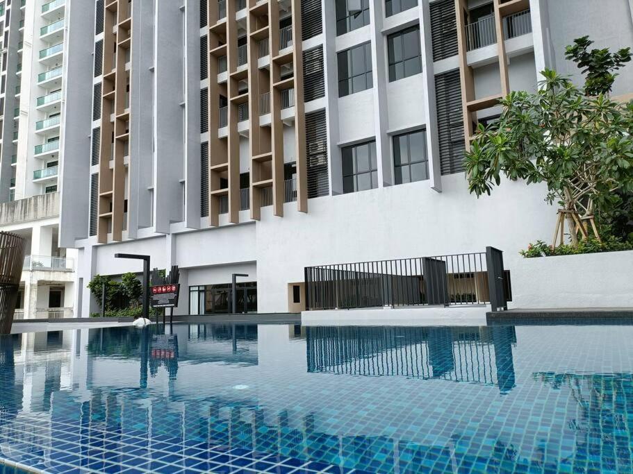 Sky Trees 4 Guests High Floor Nflix Hbo Disney Garden View A1801 Джохор-Бару Екстер'єр фото