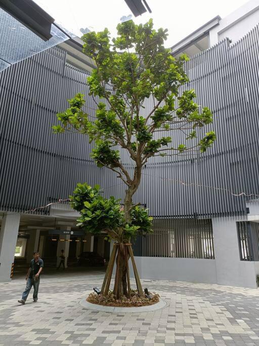 Sky Trees 4 Guests High Floor Nflix Hbo Disney Garden View A1801 Джохор-Бару Екстер'єр фото