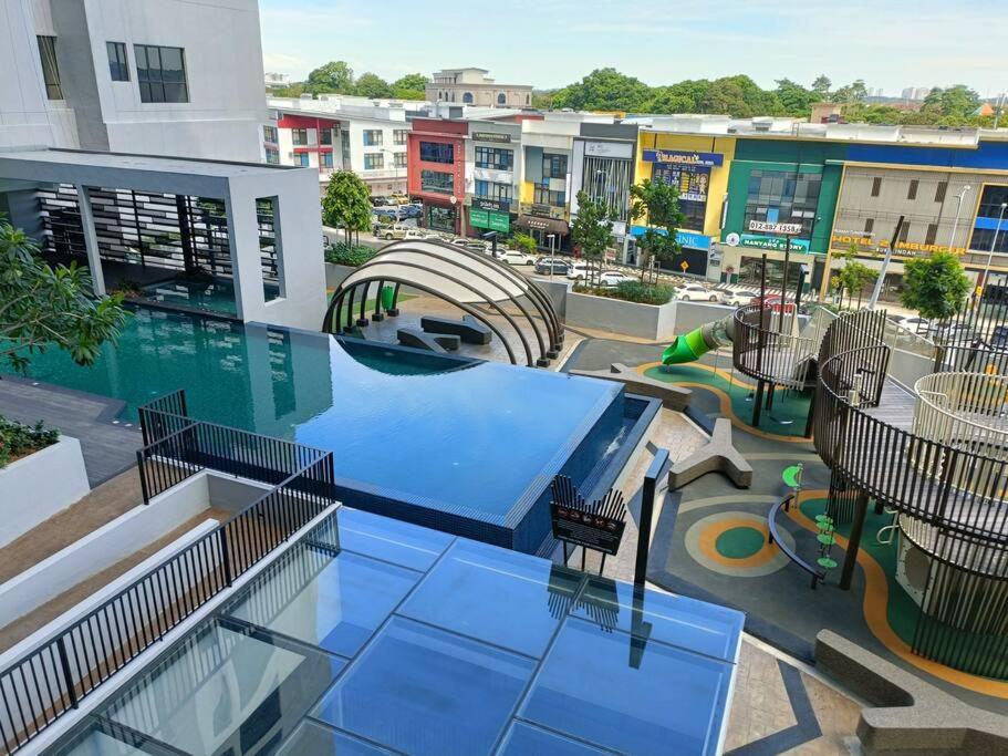 Sky Trees 4 Guests High Floor Nflix Hbo Disney Garden View A1801 Джохор-Бару Екстер'єр фото