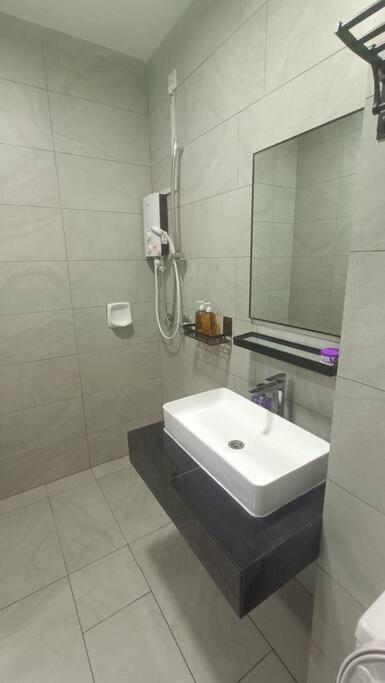 Sky Trees 4 Guests High Floor Nflix Hbo Disney Garden View A1801 Джохор-Бару Екстер'єр фото